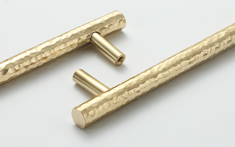 Koppalive Wholesale Hammer Finish Handmade Solid Brass Long Golden Furniture Handles and Knobs for Drawer Cabinet Kitchen
